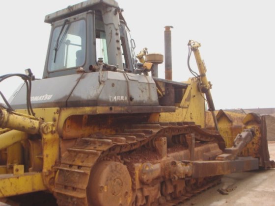 Komatsu D155A-3 bulldozer