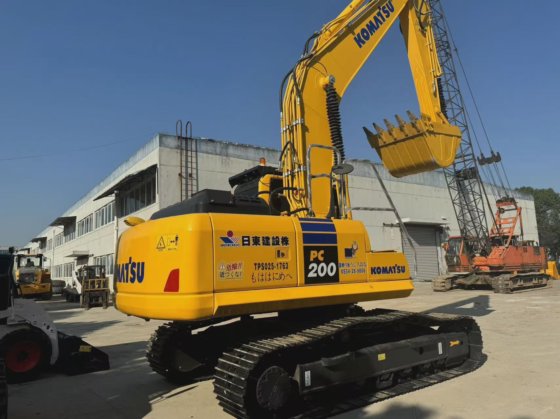 日本原装二手 PC200-8 挖掘机 20 吨挖掘履带式液压挖掘机