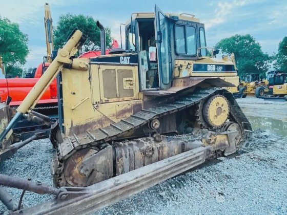 CAT 卡特彼勒 D6r