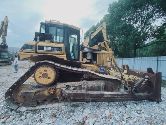 CAT 卡特彼勒 D6r