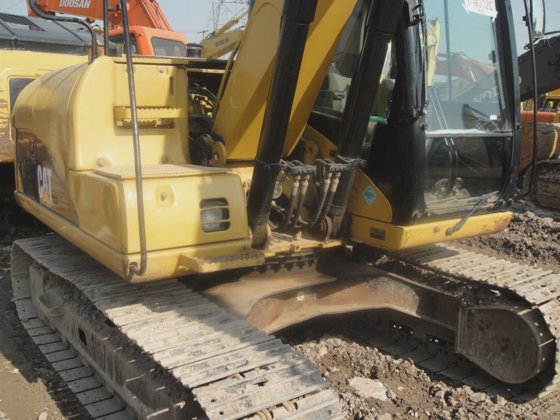 クローラー油圧ショベル 312