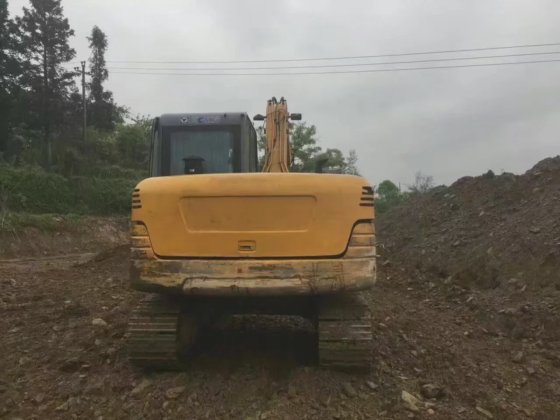 性能好、价格低的小型 Ex80 履带式挖掘机