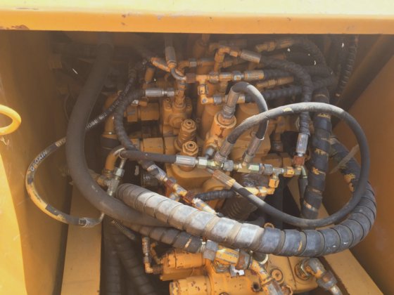 Kobelco SANY SY135C-8