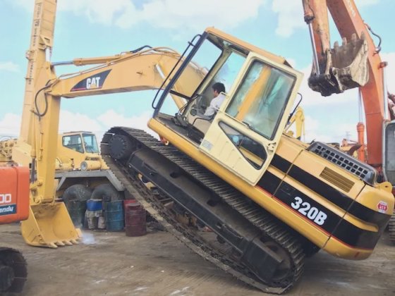 caterpillar 320B