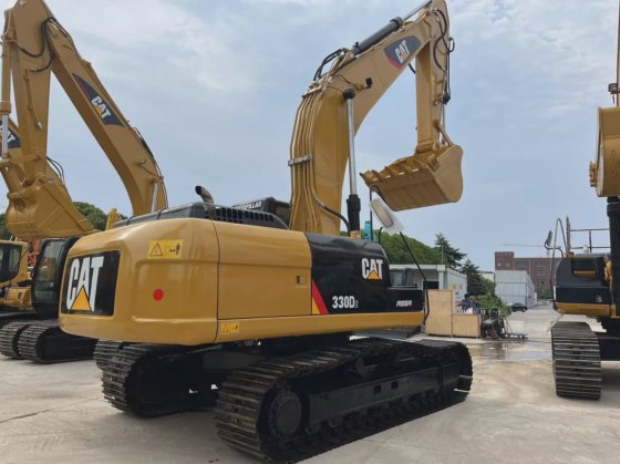 Caterpillar 社 Cat 330d