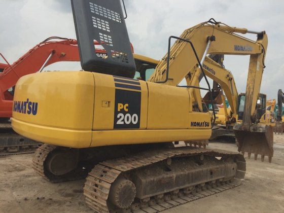 Caterpillar Komatsu PC200-7