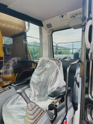 Caterpillar 社 cat 336d