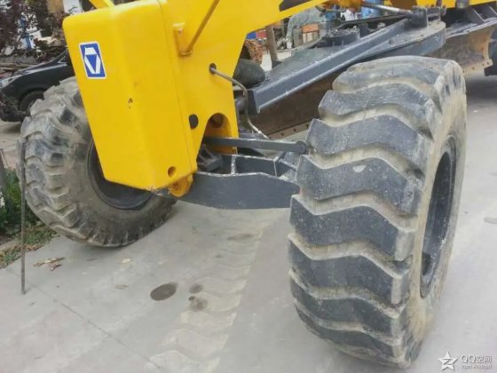 中古の新しい建設機械 Gr180 190HP モーターグレーダー 販売中