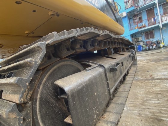 Caterpillar 社 CAT 330D