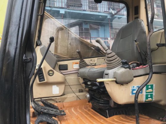 キャッターピラー CAT 320D