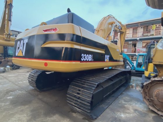 Caterpillar 社 CAT 330B
