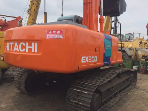 日立 ex200-3