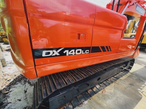 2022 Doosan DX140LC