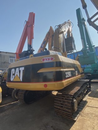 2004 caterpillar 325B-LN