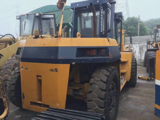 Komatsu FD250