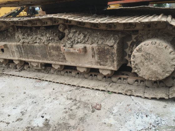 日本新到二手小松 PC400 PC450LC-7 PC200-8 高功率履带式挖掘机现货