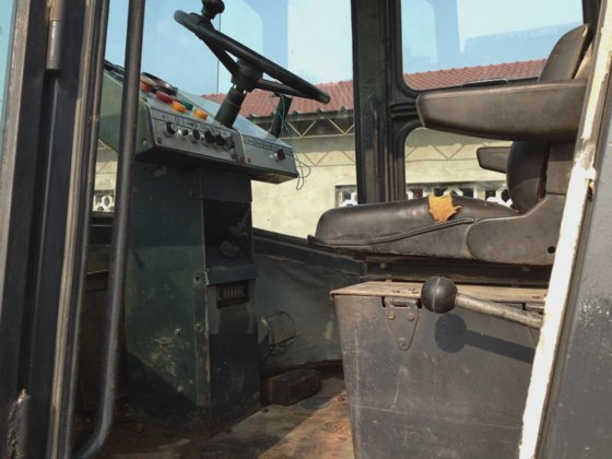 Orhinal Commins 发动机二手压路机 Ca25，状况良好