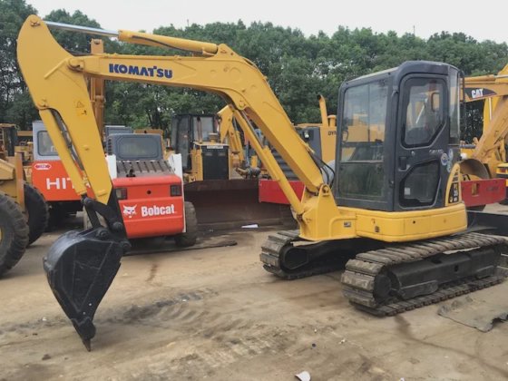 Komatsu PC35MR-2