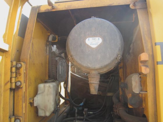 Volvo EC460BLC Crawler Excavator