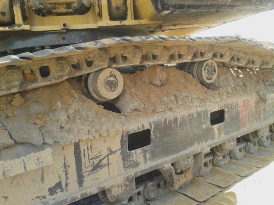 Caterpillar 社 325C