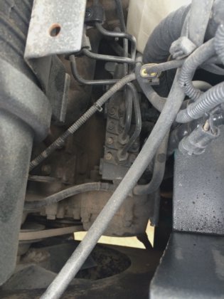 山猫滑移装载机 S250，工作状况良好，价格惊人。二手 S18