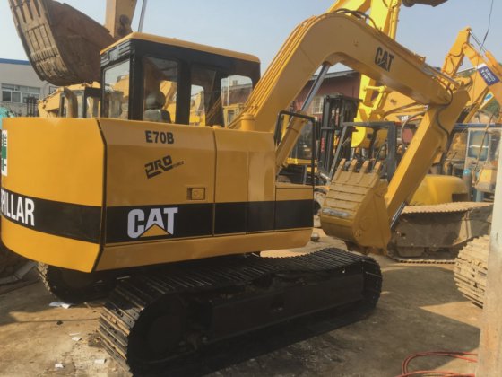 カテゴリ CAT E70B