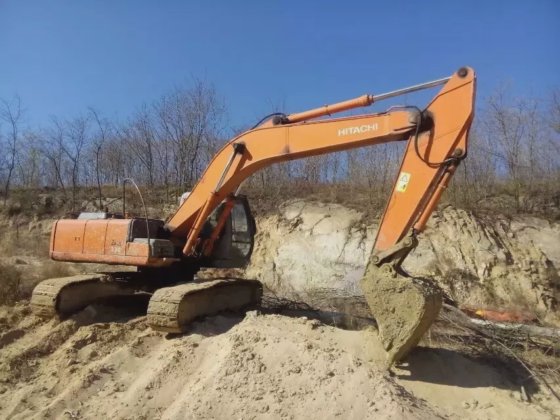 2018 Hitachi Ex330