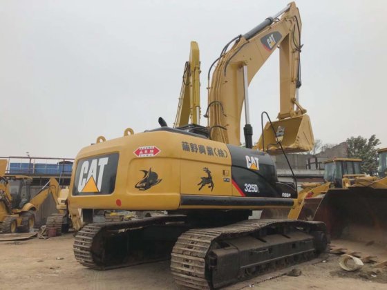 2016 CAT erpillar 325DL