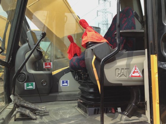 カテゴリ CAT320D