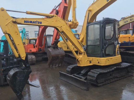 KOMATSU pc55mr