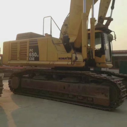 Komatsu PC650LC