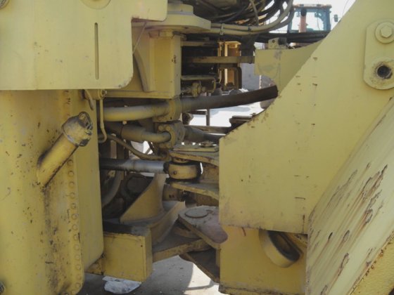 Caterpillar 966g