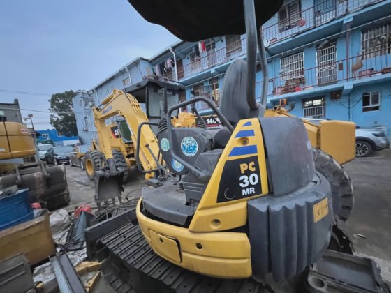 质量上乘的原装日本镰津 PC55 迷你挖掘机