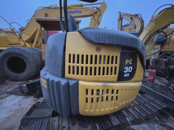 质量上乘的原装日本镰津 PC55 迷你挖掘机