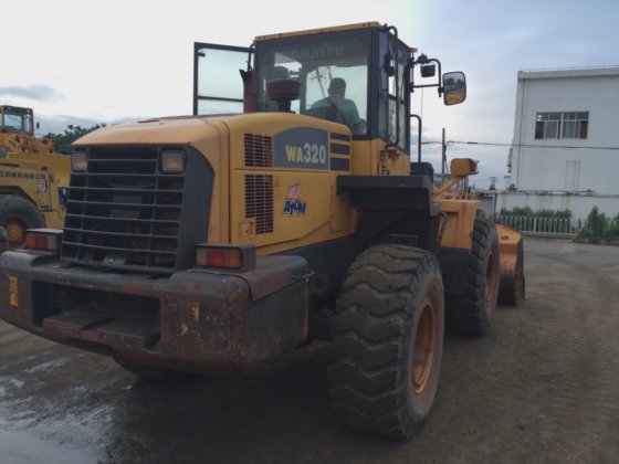 2013 Komatsu 320-5