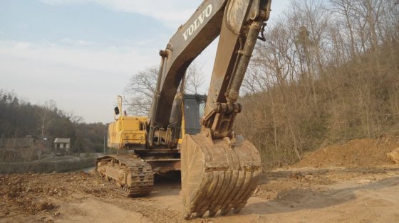 Volvo EC460BLC Crawler Excavator