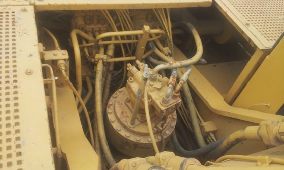 Caterpillar クローラ・ショベル 330BL