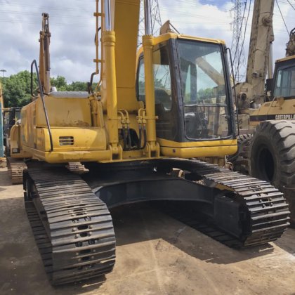 KOMATSU PC220-6