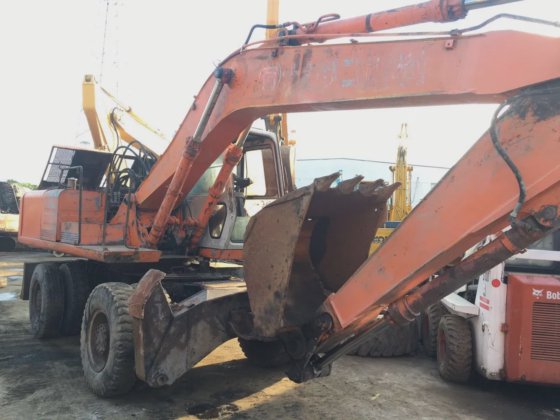 2000 Hitachi EX160WD