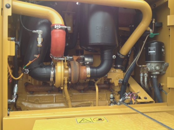 Caterpillar 社 140K