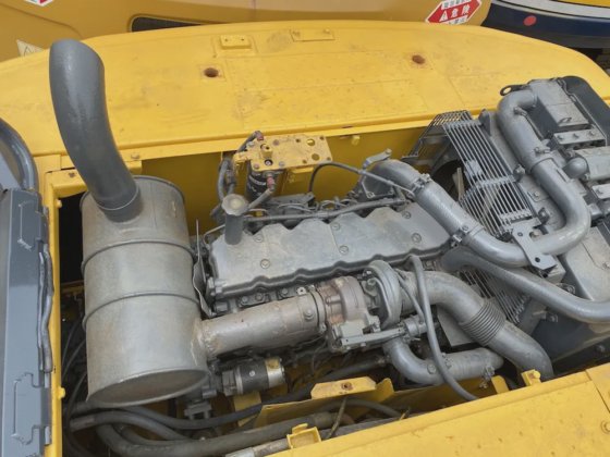 24 トン 使用 PC240-8 クローラー油圧ショベル