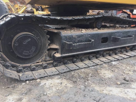 2014 Crawler Excavator E70B