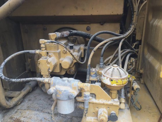 2014 Crawler Excavator E70B