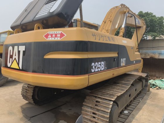 2015 CAT 325BL