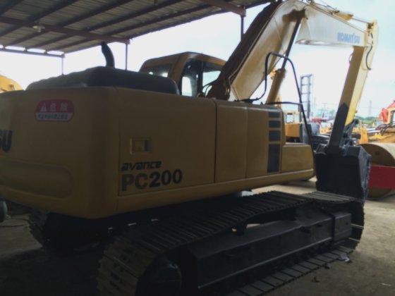 komatsu PC200-6