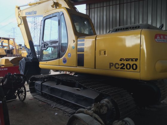 komatsu PC200-6