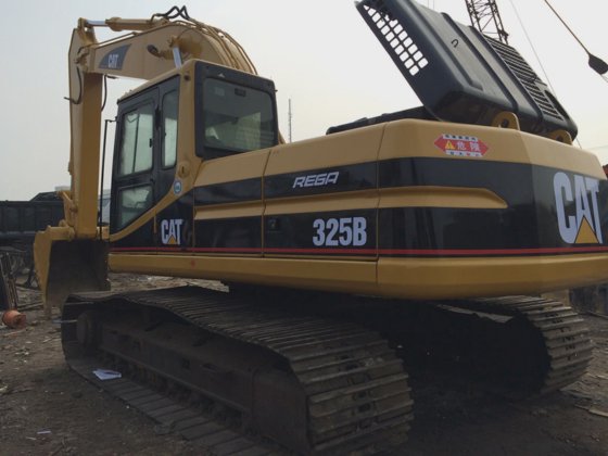 Caterpillar 社 325BL