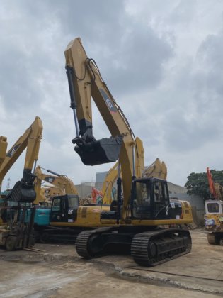 CAT Caterpillar CAT330D