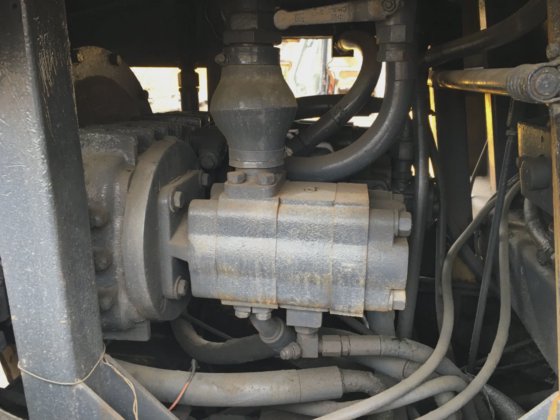 2013 戴纳派克 CA25D 压路机