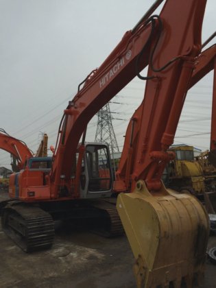Hitachi EX200-2